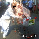 einkaufswagen leiche objekt säugetier tierqualprodukt fleisch